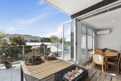 Photo of property in Norfolk Apartments, 103/19 Bute Road, Browns Bay, Auckland, 0630