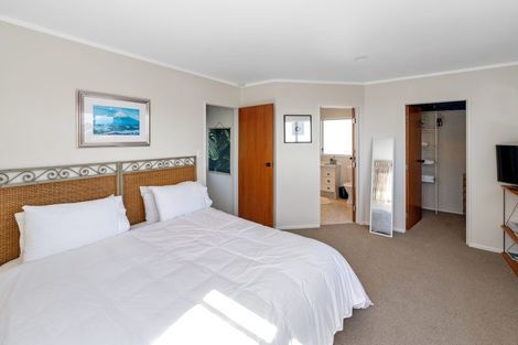 Photo of property in 4 Crownhill Street, Spotswood, New Plymouth, 4310