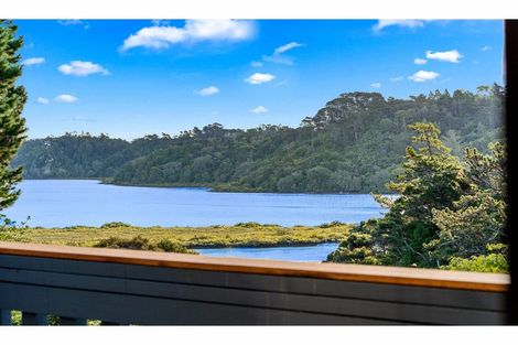 Photo of property in 61 Pemberton Avenue, Bayview, Auckland, 0629