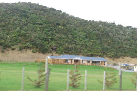Photo of property in 80 Brookfield Lane, Wainuiomata, 5373