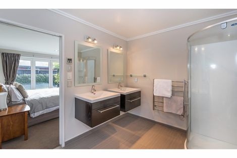 Photo of property in 12 Holbrook Way, Westmorland, Christchurch, 8025