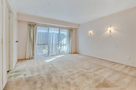 Photo of property in 31a The Esplanade, Eastern Beach, Auckland, 2012