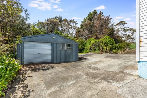 Photo of property in 43 Sievers Grove, Cannons Creek, Porirua, 5024