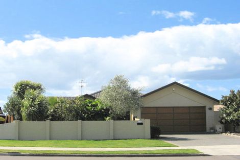 Photo of property in 615 Grenada Street, Papamoa Beach, Papamoa, 3118