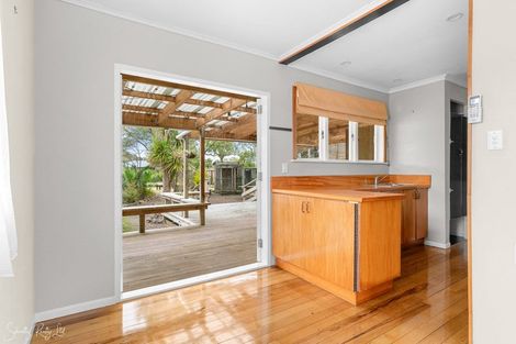 Photo of property in 2081 Paparoa Valley Road, Paparoa, 0571