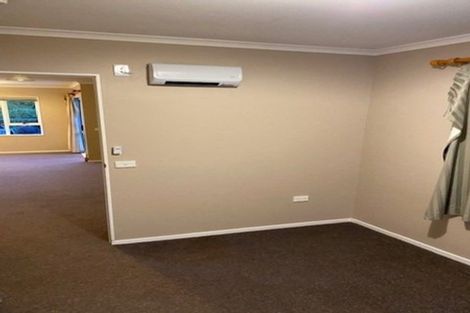 Photo of property in 10a Whenua View, Titahi Bay, Porirua, 5022