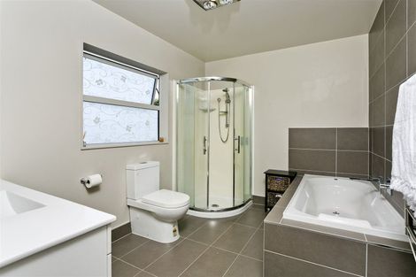 Photo of property in 311a Albany Highway, Rosedale, Auckland, 0632