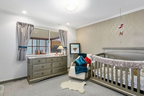 Photo of property in 142 Hagart-alexander Drive, Mosgiel, 9024