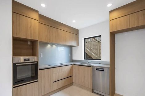 Photo of property in 44b Cyclarama Crescent, Massey, Auckland, 0614