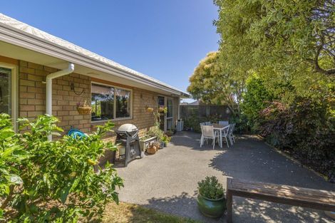 Photo of property in 66 Awatea Avenue, Paraparaumu, 5032