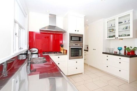 Photo of property in 126 Hinemoa Street, Birkenhead, Auckland, 0626