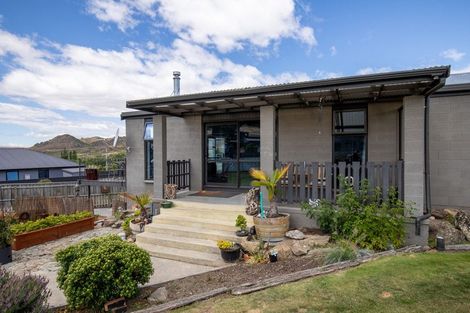 Photo of property in 9 Meyer Street, Alexandra, 9320