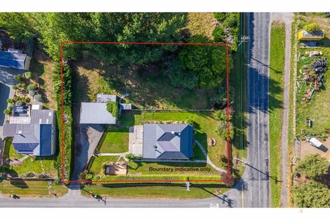 Photo of property in 70 Parsonage Road, Waimate, 7978
