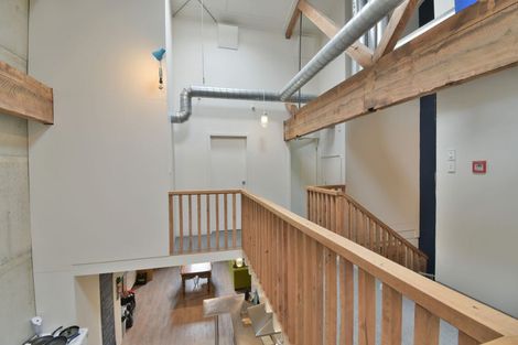 Photo of property in 37 Dowling Street, Dunedin Central, Dunedin, 9016