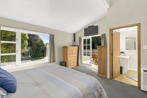 Photo of property in 301 Dowse Drive, Maungaraki, Lower Hutt, 5010