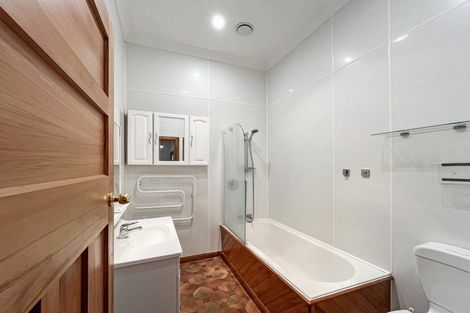 Photo of property in 10 Stanley Avenue, Palmerston North, 4414