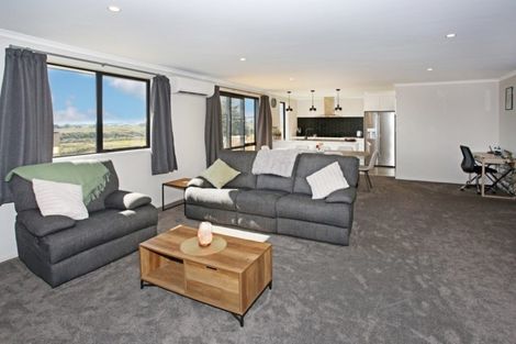 Photo of property in 49 Te Ara Aukati Terrace, Pokeno, 2471