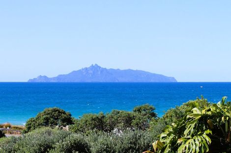 Photo of property in 8a Wairahi Road, Langs Beach, Waipu, 0582