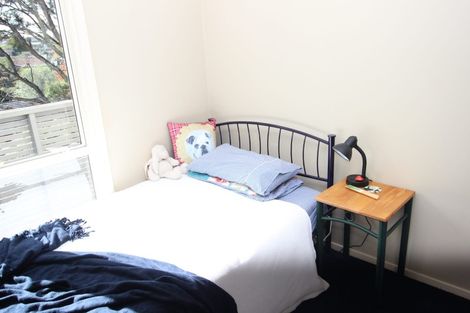 Photo of property in 1/86 Oaktree Avenue, Browns Bay, Auckland, 0630