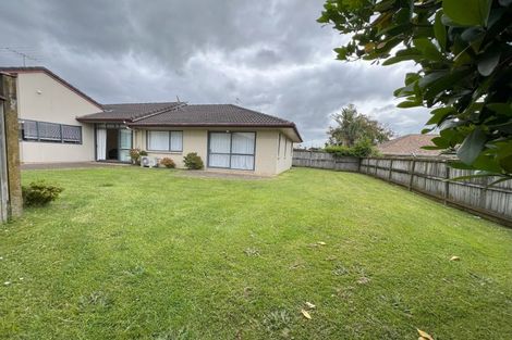 Photo of property in 8 Glanmire Place, Flat Bush, Auckland, 2016