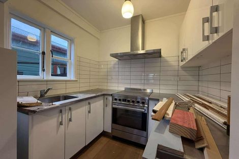 Photo of property in 30 Childers Terrace, Kilbirnie, Wellington, 6022