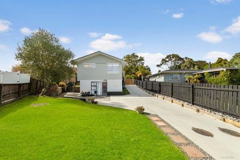 Photo of property in 6 Waari Avenue, Sunnyvale, Auckland, 0612