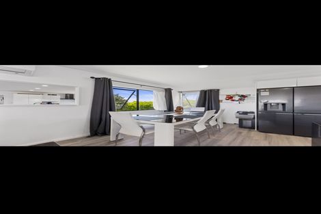 Photo of property in 225 Finlayson Avenue, Clendon Park, Auckland, 2103