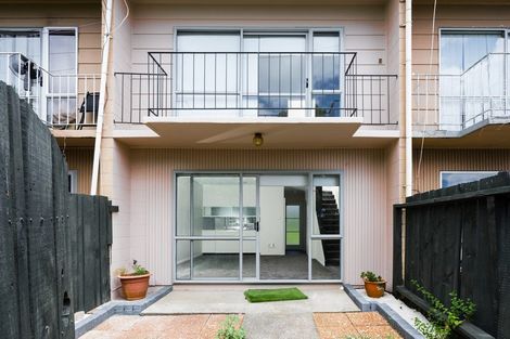 Photo of property in 3/7 Fitzroy Street, Papatoetoe, Auckland, 2104