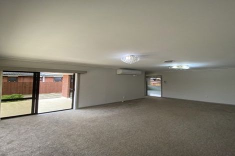 Photo of property in 18 Fraser Road, Papatoetoe, Auckland, 2025