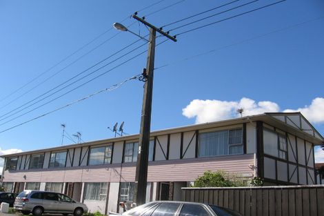 Photo of property in 2/66 Richmond Street, Petone, Lower Hutt, 5012