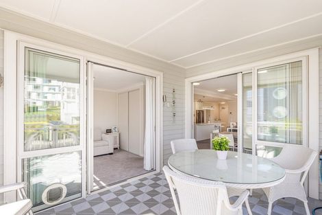 Photo of property in 96 Panorama Heights, Orewa, 0931