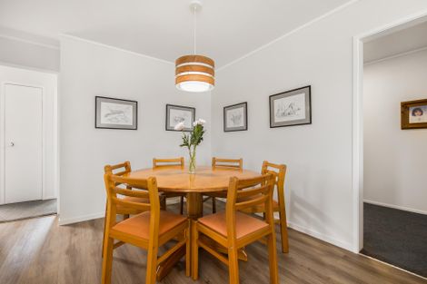Photo of property in 21 St Annes Crescent, Wattle Downs, Auckland, 2103