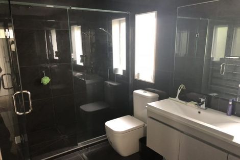 Photo of property in 32a Coronation Road, Hillcrest, Auckland, 0627