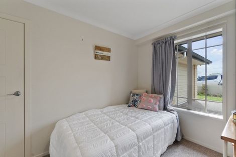 Photo of property in 104 Rototuna Road, Rototuna, Hamilton, 3210