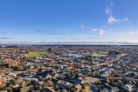 Photo of property in 33 Kirsten Place, Parklands, Christchurch, 8083