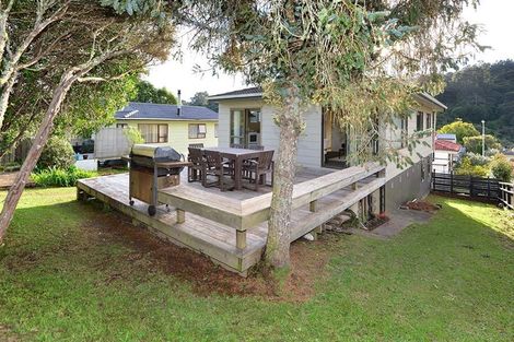 Photo of property in 2/123 Lynn Road, Bayview, Auckland, 0629