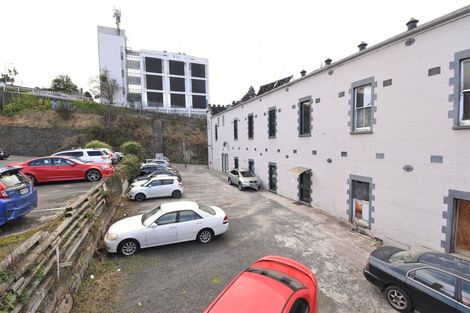 Photo of property in 37 Dowling Street, Dunedin Central, Dunedin, 9016