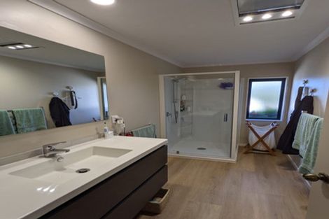 Photo of property in 7 Conifer Court, Raumati Beach, Paraparaumu, 5032