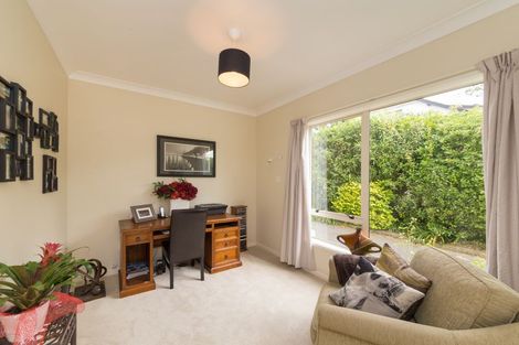 Photo of property in 224 Victoria Avenue, Hokowhitu, Palmerston North, 4410