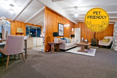 Photo of property in 69 Peach Road, Glenfield, Auckland, 0629