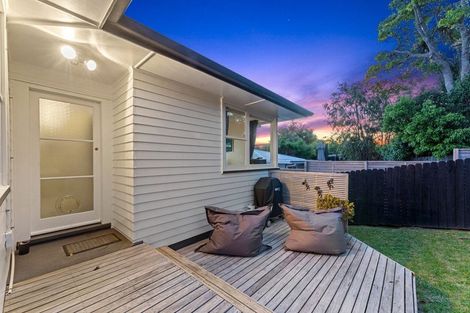 Photo of property in 23 Hutchinsons Road, Bucklands Beach, Auckland, 2014