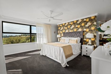 Photo of property in 30 Lakeside Terrace, Omokoroa, 3114