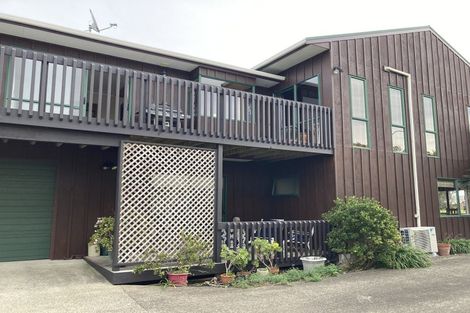 Photo of property in 166 Torkar Road, Clarks Beach, 2122