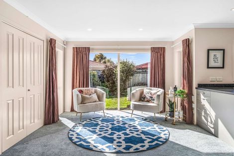 Photo of property in 18 Gilligan Close, College Estate, Whanganui, 4500