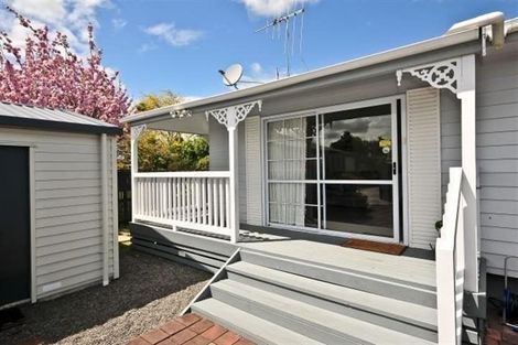 Photo of property in 34 Oxford Street, Fairfield, Hamilton, 3214