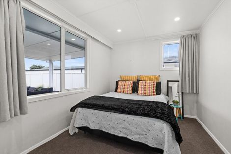 Photo of property in 39 Lipscombe Crescent, Havelock North, 4130