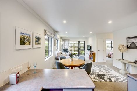 Photo of property in Parkvale Estate, 1232/7 Howard Street, Parkvale, Hastings, 4122