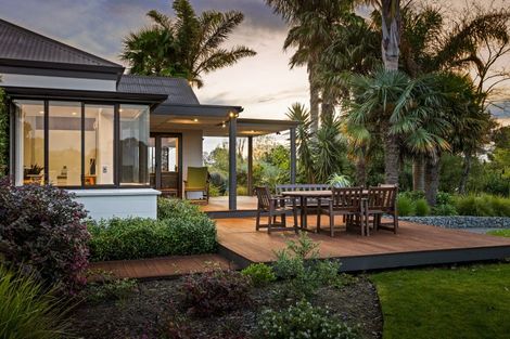 Photo of property in 49 Lane Road, Havelock North, 4130