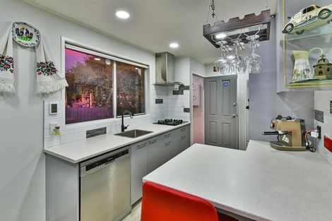 Photo of property in 2/21 Komako Place, Papatoetoe, Auckland, 2025