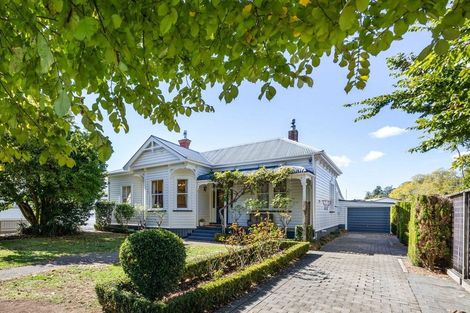 Photo of property in 110 Victoria Street, Cambridge, 3434